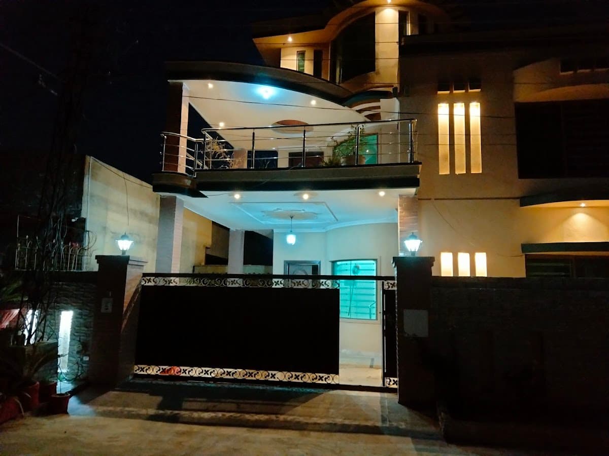 Al-Rayyan Girls Hostel (Gulberg Greens campus) photo